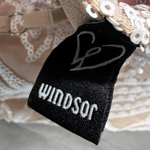 Windsor Nude White Sequin Bodycon Mini Dress Small - Picture 6 of 11